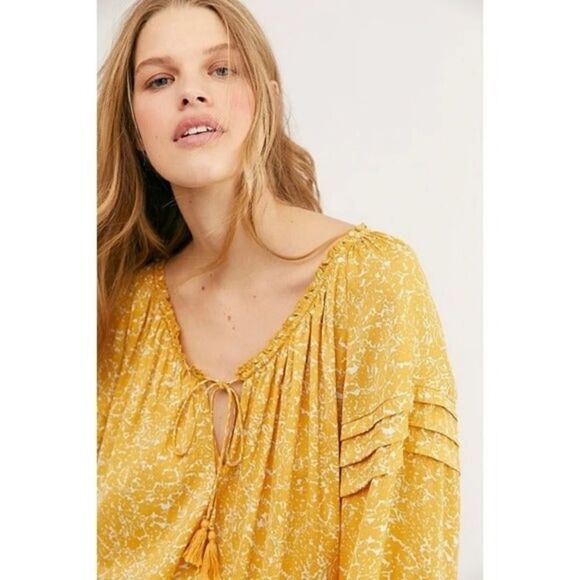 NWT Free People All Tucks Bodysuit size S yellow - Picture 4 of 8